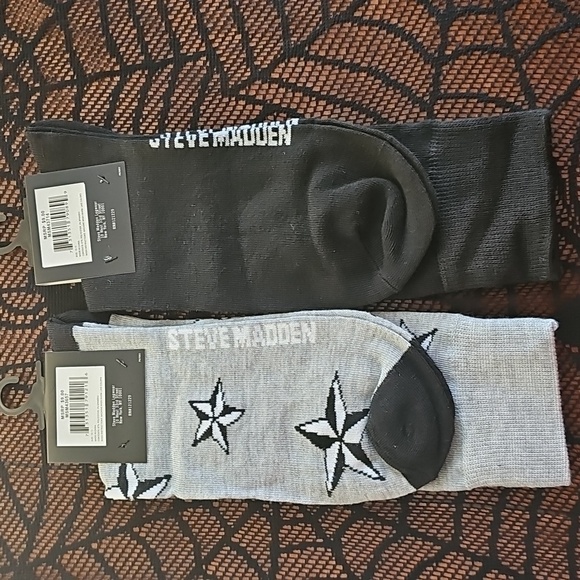 NWT Set Of 2 Pairs Steve Madden Crew Socks Tattoo Dress Casual - Picture 5 of 5